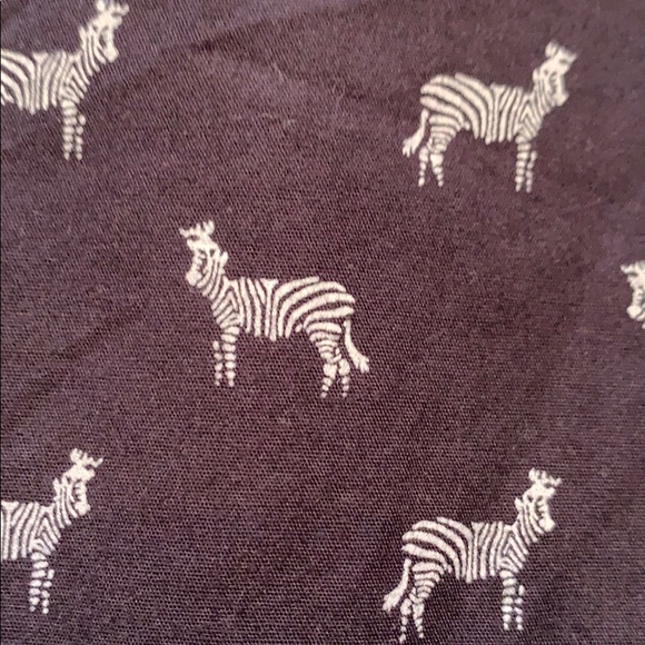 Slim fit Collared dress shirt. - Picture 2 of 4